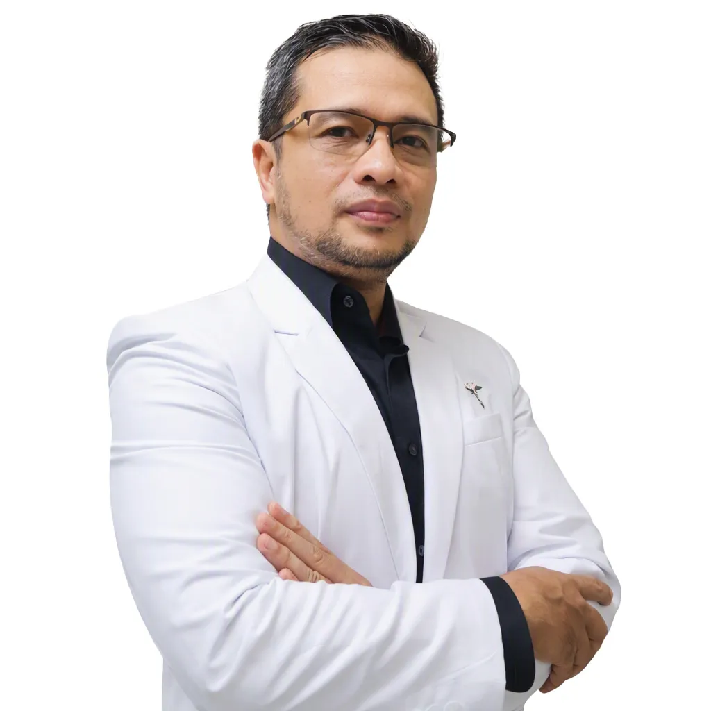 Dokter Pria RS Adhyaksa Banten